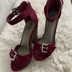 Guess Wedge/Platform